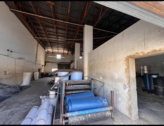 1,550M² WAREHOUSE FOR SALE IN EASTLEIGH